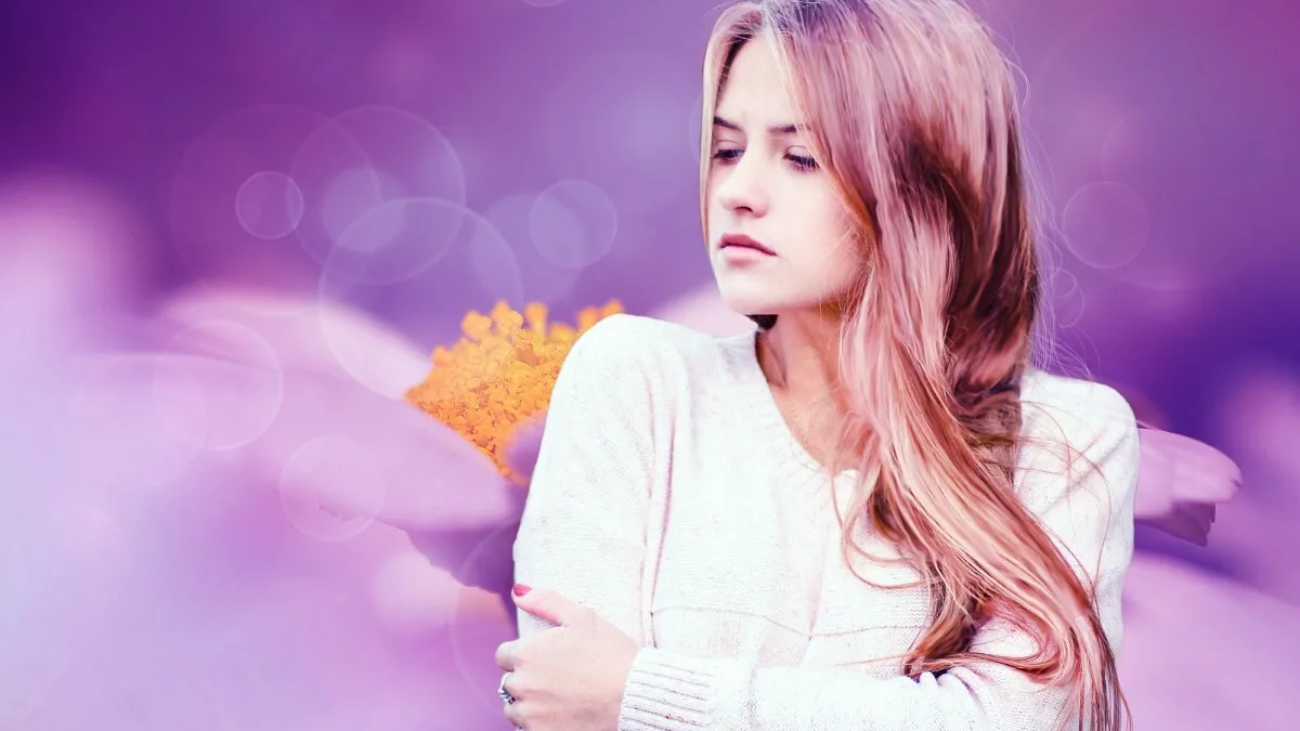 girls_woman_female_beautiful_youth_flower_fresh_long_hair-760388